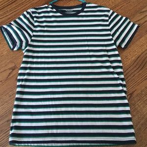 Old navy tshirt