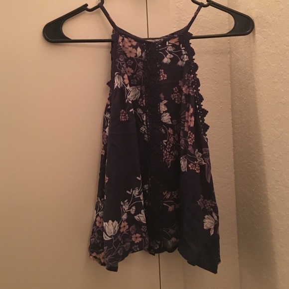 Kendall & Kylie floral top