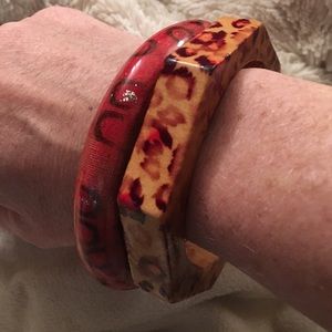 🛍️GIFTED🛍️Two unique wooden bangles