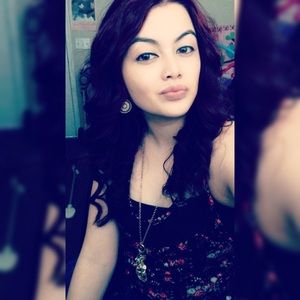 Meet your Posher, Kay