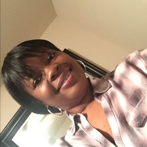 Meet your Posher, Sharice