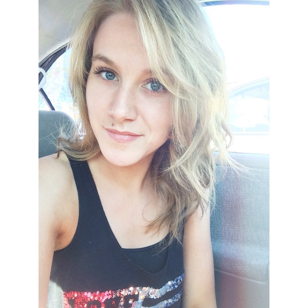 Meet your Posher, Alexandra