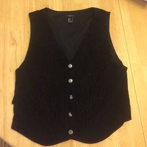 Forever 21 Genuine Seude fringe vest 🎶