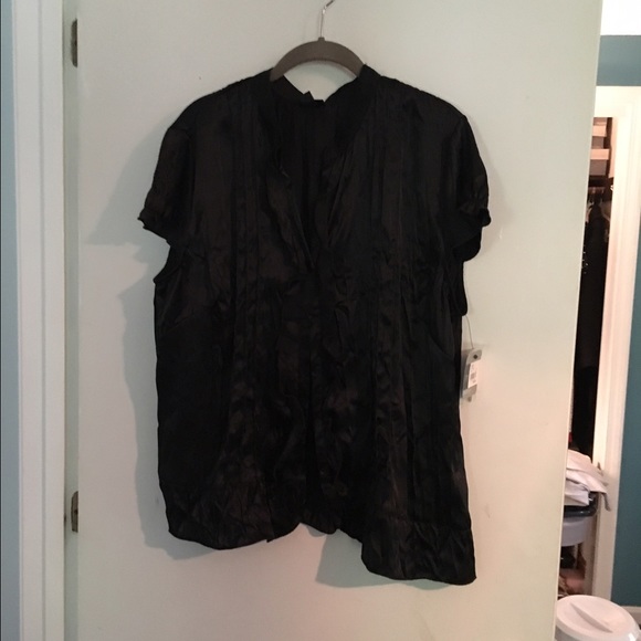 Mossimo black satin short sleeve top XXL - Picture 2 of 4