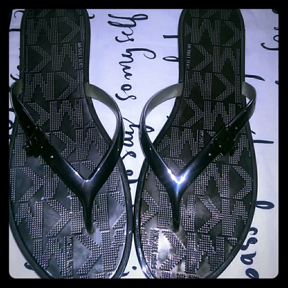 Michael Kors Shoes - Michael Kors Metallic Silver Sandals