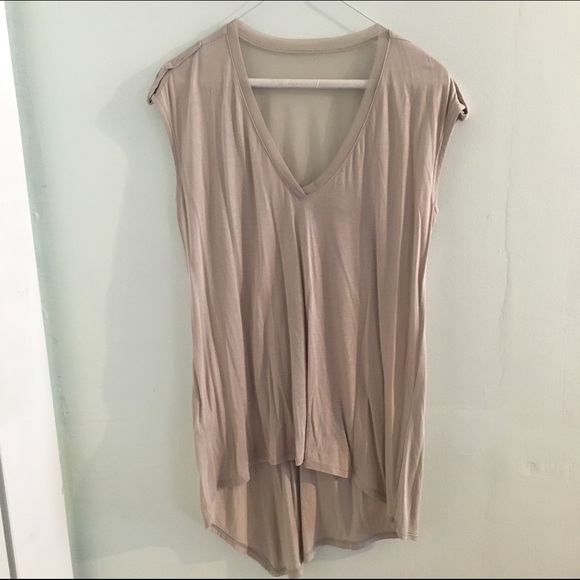 BCBGMaxAzria Tops - •BCBGMaxAzria• Long Top