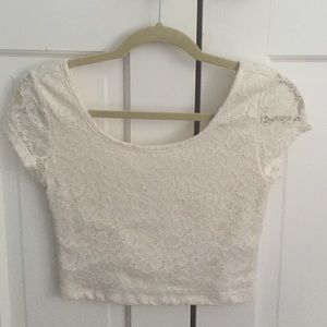 Lacey, cropped, short sleeve, shirt.