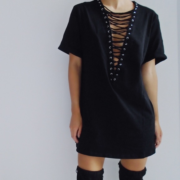 SOLD OUT ❌ Kendall Lace-Up V-Neck Shirt Dress - Picture 2 of 3