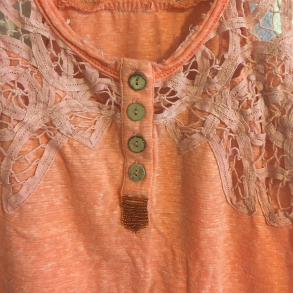 Cute Summer Top☀️ - Picture 2 of 4