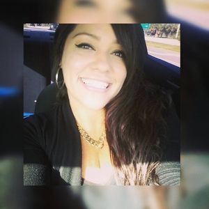 Meet your Posher, Elena