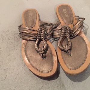 Kenneth Cole sandals