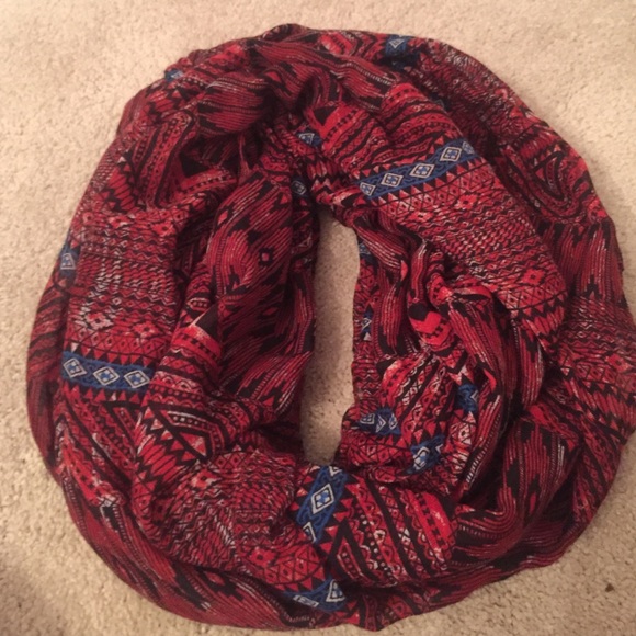 Infinity scarf - Picture 3 of 3
