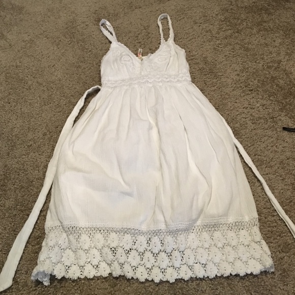 White dress 💞