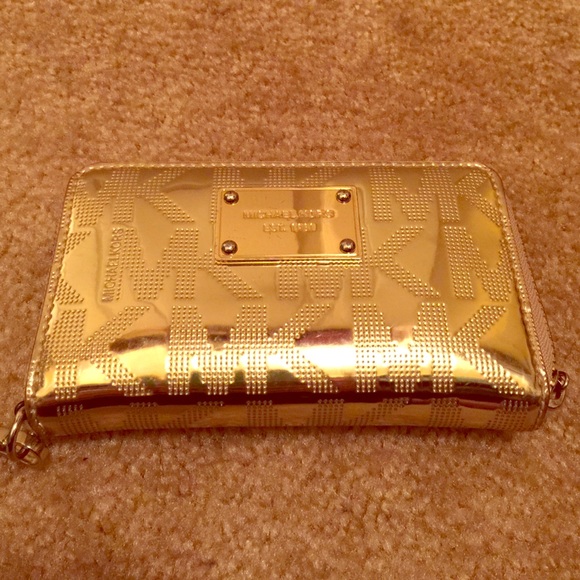 Michael Kors Wristlet
