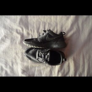 Women's Nike Roshe Run