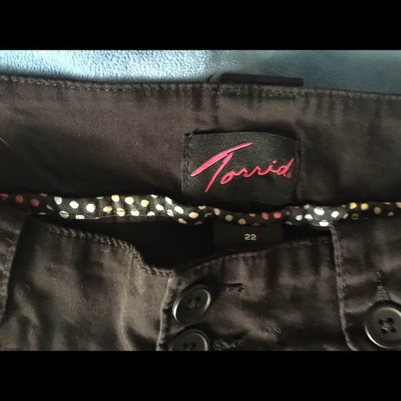 Torrid Black cargo shorts