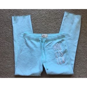 Never worn hollister sweat pants.