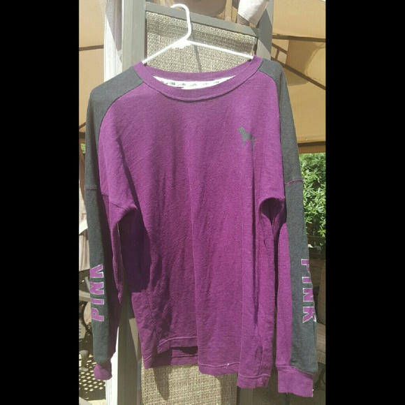 ❌SOLD❌ PINK Victoria's Secret Sweater