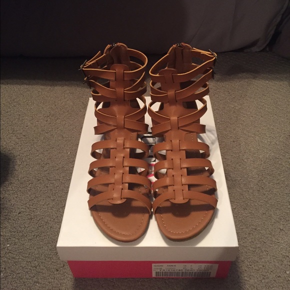 Cognac Gladiator Sandals *Size 9*