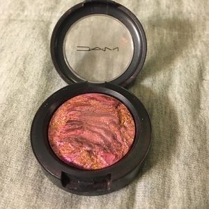 Mac mineralize love stone eyeshadow