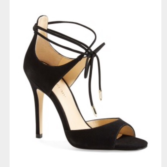 ISO Ivanka trump Holidae heels 9
