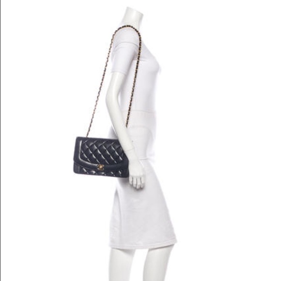 Chanel Black Lambskin Vintage Single Flap - Picture 4 of 4