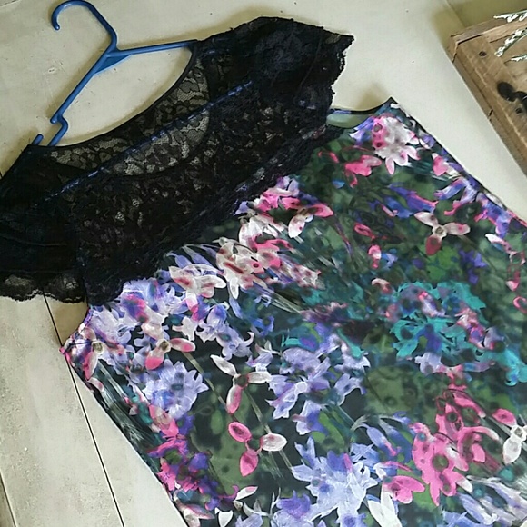 Express Top - Picture 3 of 3