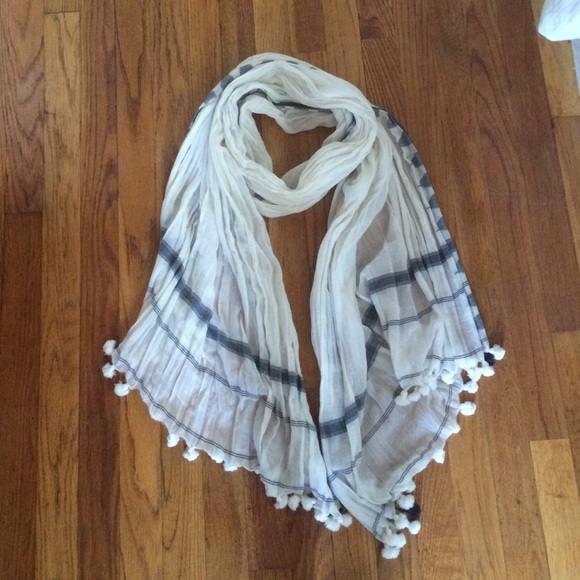 Club Monaco summer scarf