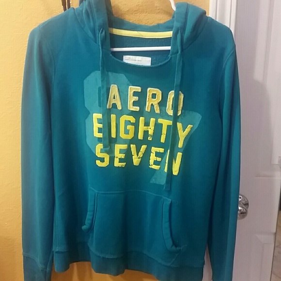 Aeropostale Sweaters - Aeropostale hoodie..size L