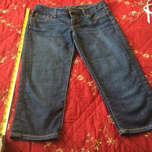 SEVEN JEANS. CROP OR SHORTS