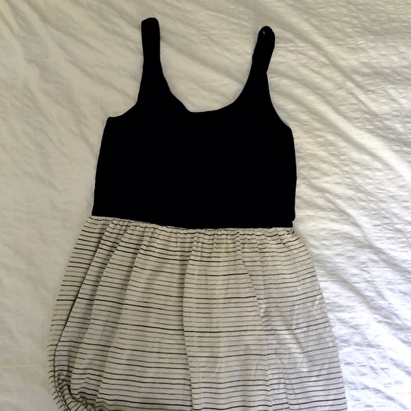 Ann Taylor Maxi Dress by Lou & Grey