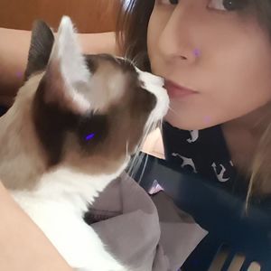 Meet your Posher, Leslie