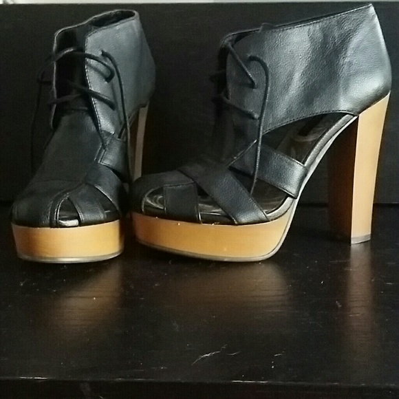 DOLLHOUSE PLATFORM LACE UP