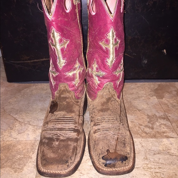 Ariat square toe boots