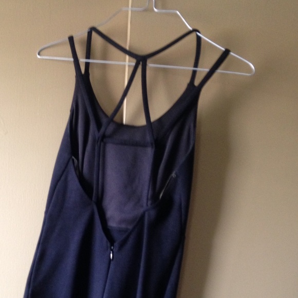 Black mini dress - Picture 2 of 2