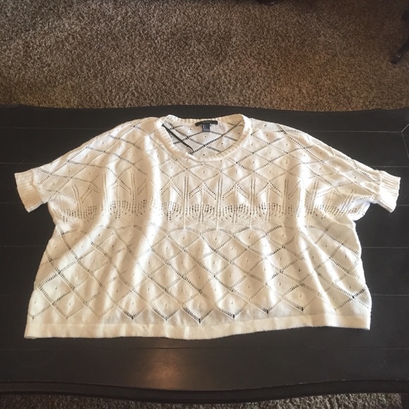 Forever 21 short-sleeved knit sweater