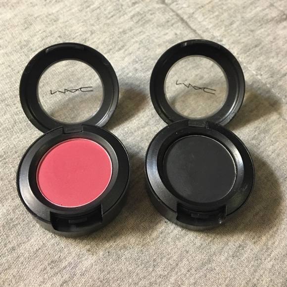 Mac eyeshadow bundle