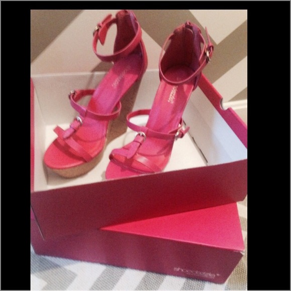 Pink wedge - Picture 2 of 4