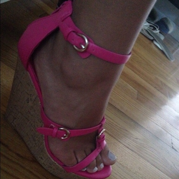 Pink wedge - Picture 3 of 4