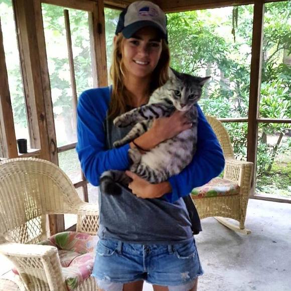 Meet your Posher, Charlotte - Picture 3 of 3