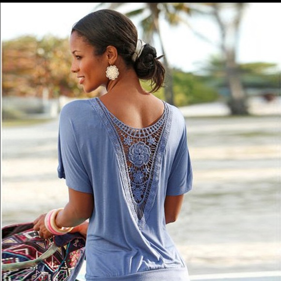 🆕STRIKING TOP WITH CROCHETED BACK IN OCEAN BLUE - Picture 3 of 5