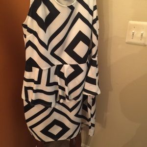 Dots peplum in geometric print