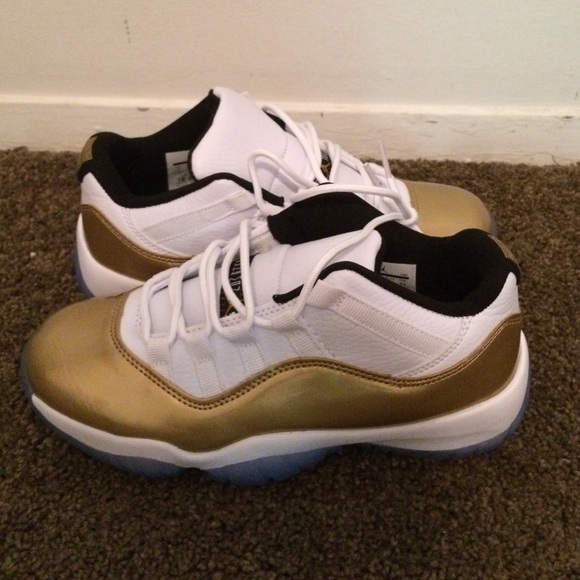 White and gold 11 lows - Picture 1 of 4