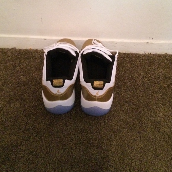 White and gold 11 lows - Picture 3 of 4