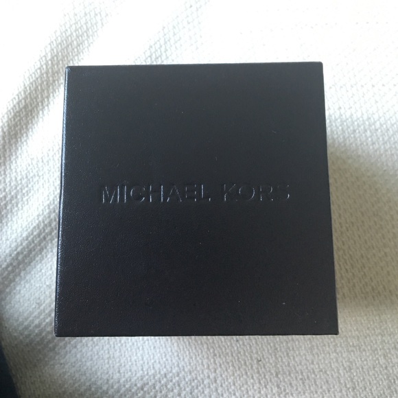 Michael Kors Watch Box
