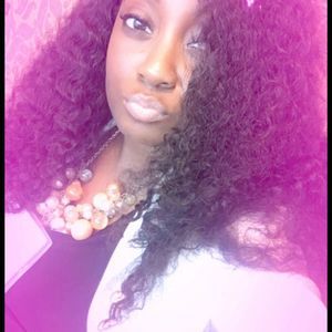 Meet your Posher, Christina