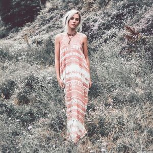 LOVESTITCH Desert Palm Maxi