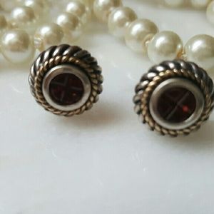 Lorenzo18k white/yellow gold and red garnet