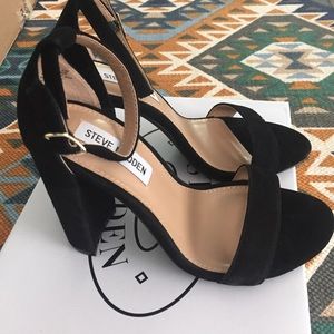 Steve Madden Carrson suede heels