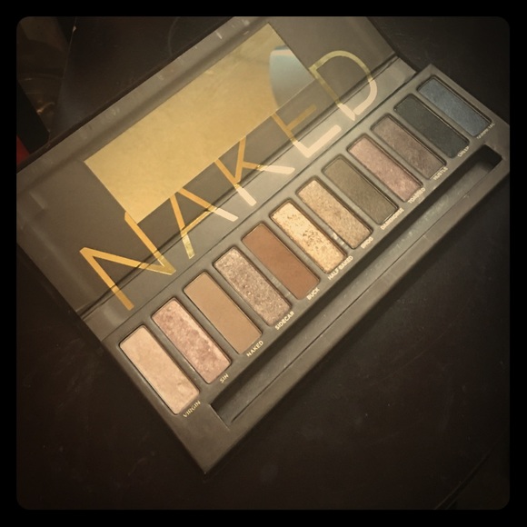Authentic Urban Decay 1 palette!